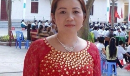 Nữ hiệu trưởng nhắn tin nhạy cảm cho giám đốc sở bị kỷ luật