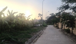 Xóm làng xôn xao vì gã trai chở thiếu nữ ra nghĩa địa hãm hiếp