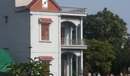 Ngửi thấy mùi hôi thối, phát hiện thi thể đang phân hủy