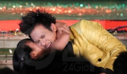 Sao Việt 'dở khóc, dở cười' vì gặp sự cố trên sân khấu