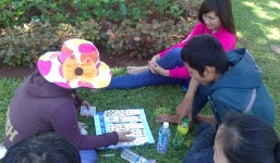 'Thầy bói dạo' kiếm tiền triệu mỗi ngày ở vỉa hè Hà Nội