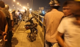 Đôi nam nữ nhảy sông Đồng Nai giữa đêm khuya