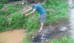 Người đàn ông chết bất thường dưới ruộng: Có liên quan đến tình ái?