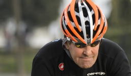 Ngoại trưởng Mỹ John Kerry về Mỹ sau khi bị gãy chân vì tai nạn xe đạp