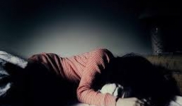 Gã trai bịt miệng, kéo bé gái ra vườn cà phê hãm hiếp