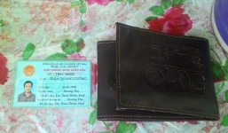 Cháy nhà, phát hiện giấy tờ đã mất nằm trong chiếc ví lạ