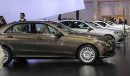 Người Việt 'tan tành' giấc mơ ô tô giá rẻ