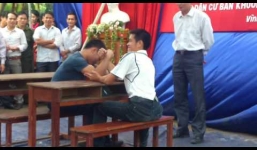 Video: 'Nóng' với đại hội Vật tay lớn nhất Miền Bắc