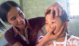 Video: Lời kể của bé gái bị cha ruột đánh tới nhập viện