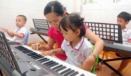 Cha mẹ thương con đừng tìm lớp học hè