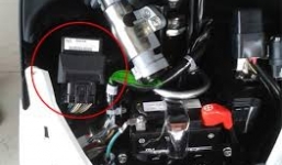 Cảnh báo chiêu trộm linh kiện xe máy siêu nhanh tại Hà Nội