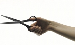 Ngăn cản con dâu tự tử, mẹ chồng tử vong