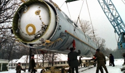 Mỹ cân nhắc triển khai tên lửa tấn công phủ đầu Nga