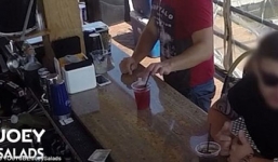 Giật mình xem clip phụ nữ bị bỏ thuốc mê quá dễ dàng