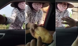 Sự thật về màn tính tiền 'bá đạo' của chị bán bánh mì