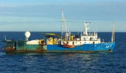 Tàu thăm dò dầu khí Trung Quốc xuất hiện gần bờ biển Bình Thuận