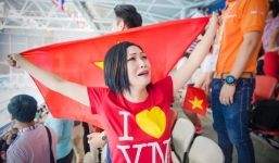 Phương Thanh phát khóc khi Ánh Viên phá kỷ lục Seagames 28