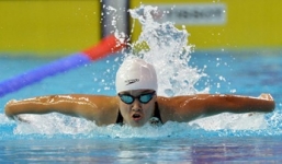 Kình ngư Ánh Viên gây sốt tại Singapore