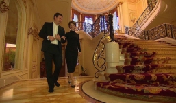 Ly hôn vợ, đại gia chia hàng nghìn tỉ đồng