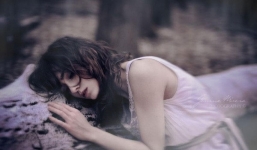  Tôi như hóa điên khi ôm xác con lạnh ngắt vào lòng