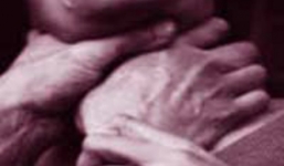 Bố siết cổ con trai đến chết rồi lên giường ngủ tiếp