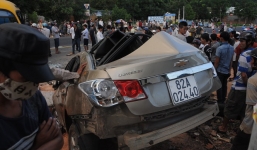 Ôtô 'điên' gây tai nạn liên hoàn, hai phụ nữ chết thảm