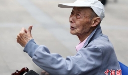 Chân dung cụ ông 86 tuổi, đi thi đại học lần thứ 15