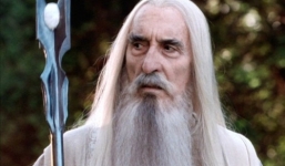 Christopher Lee - 'Phù thủy' phim chúa nhẫn qua đời ở tuổi 93