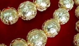 Video: Vòng đeo cổ 162 lượng vàng của bà Chúa Xứ