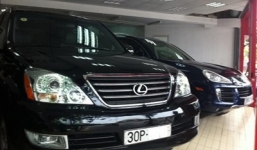 Đại gia Việt vung tiền mua hàng trăm xe sang trong 1 tháng