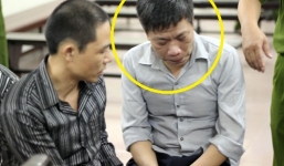 Nguyên Phó trưởng Ban tổ chức Quận ủy Cầu Giấy khóc khi bị tuyên án