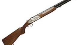 Bi kịch anh trai 10 tuổi bắn em 7 tuổi mất hậu môn