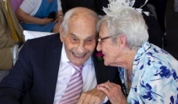 Hy hữu: Cụ ông ở tuổi 103 tuổi cưới cụ bà 91