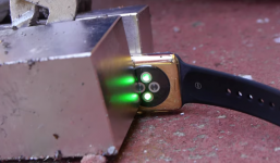 Video: Nghiền nát Apple Watch giá 10.000 USD bằng nam châm