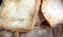 Sự thật gói sườn non chay lúc nhúc giòi