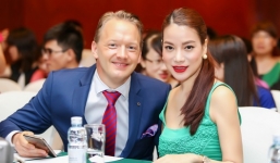 Trương Ngọc Ánh đẹp quyến rũ với đầm bó sát