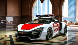 Cảnh sát Ả Rập sắm siêu xe đắt nhất lịch sử