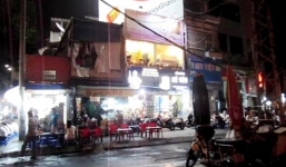 Hà Nội: Hỗn chiến kinh hoàng lúc rạng sáng, 4 người thương vong