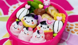 Nguy cơ gây bệnh tiềm ẩn khi dùng đồ nhựa sai cách