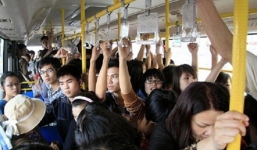 Chuyện trên xe bus và tiếng chuông báo động về thói vô cảm của con người