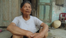 Nỗi đau bé 12 tuổi bị làm nhục tới sinh con, phải bỏ quê đi biệt xứ