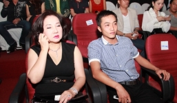 Mẹ con Cường đô la gánh nợ nghìn tỉ