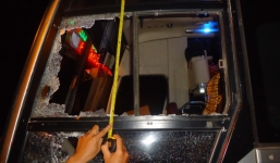 Nguyên nhân xe khách bị ném đá, phụ xe bị hành hung