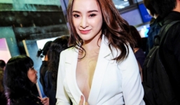 Angela Phương Trinh đứt khuy áo trong lúc đi sự kiện