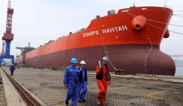 Trung Quốc thông qua kế hoạch quân sự hóa tàu dân sự