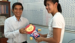 Thi đấu, tập huấn liên tục ở nước ngoài, Ánh Viên học văn hóa thế nào?