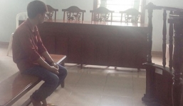 Bị bỏ rơi, bạn gái vị thành niên mang bầu tố cáo 'người tình'