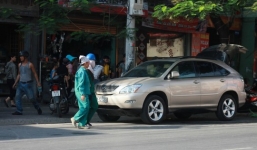 Thông tin mới vụ đôi nam nữ trong xe Lexus bị tạt axit giữa phố Hải Phòng