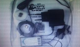 Nở rộ dịch vụ cho thuê “chíp siêu nhỏ” để gian lận thi cử