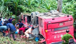 Vụ xe giường nằm lao xuống vực: Gốc cây cứu sống hàng chục người